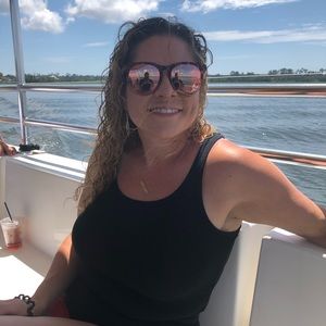 Meet your Posher, Candace